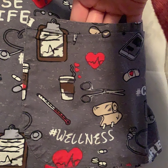 Scrub Top - Picture 5 of 7